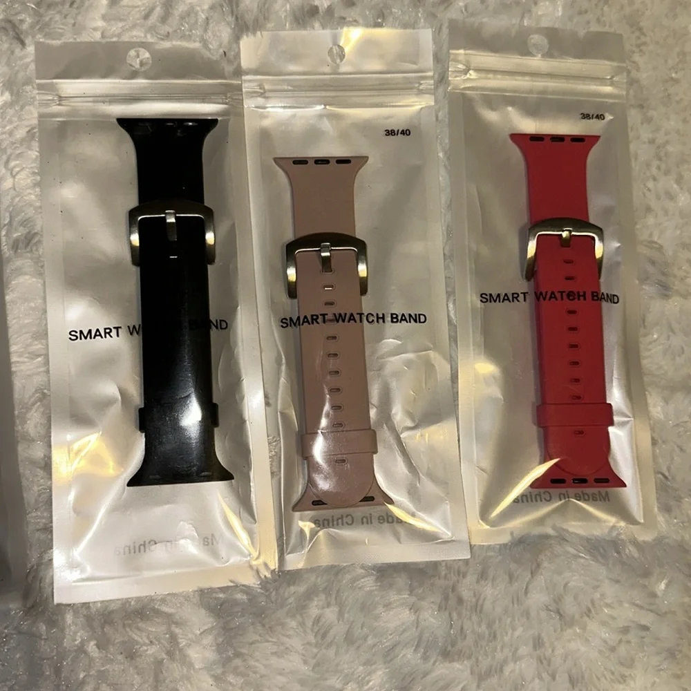 Smart watch band. Compatible with Apple Watch 40MM. Still in package. Never used